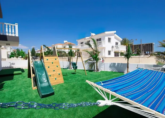 Villa Suncity Boutique Beachfront